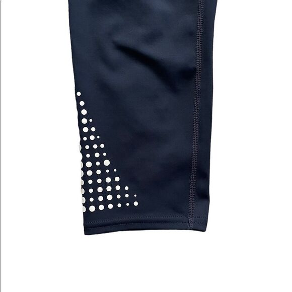 ATHLETA Gel Sonar Dot Capri Leggings Navy Blue and White Size Small - Picture 4 of 7